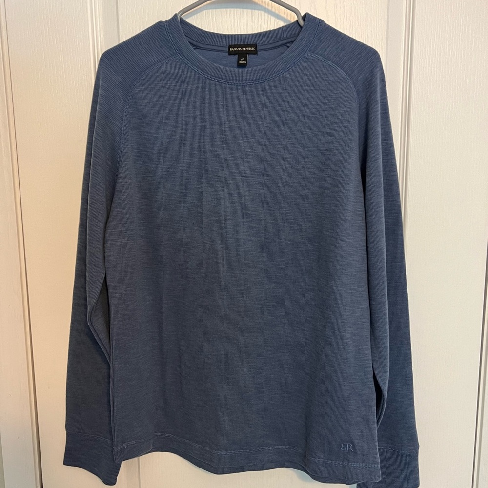 Banana Republic double knit crew 
Medium - Vintage Indigo